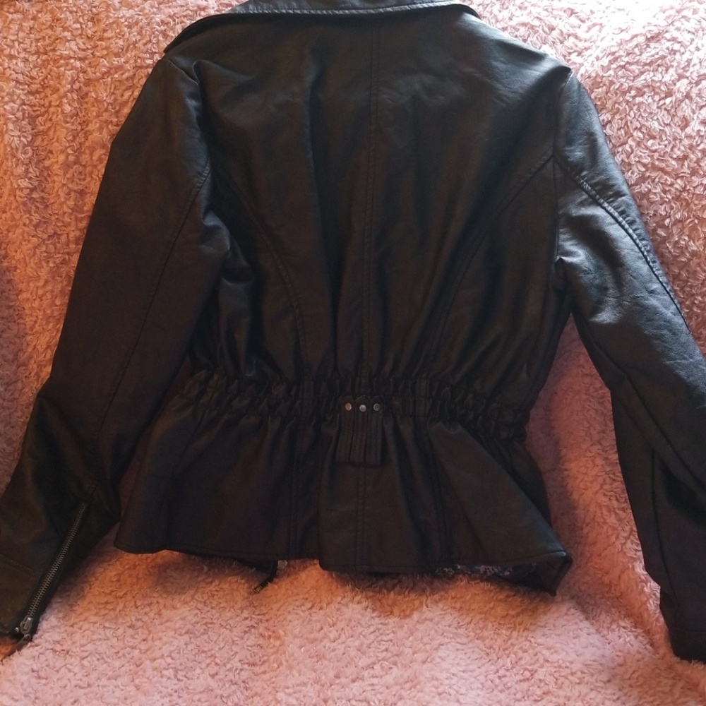 Leather  jacket - Picture 3 of 4
